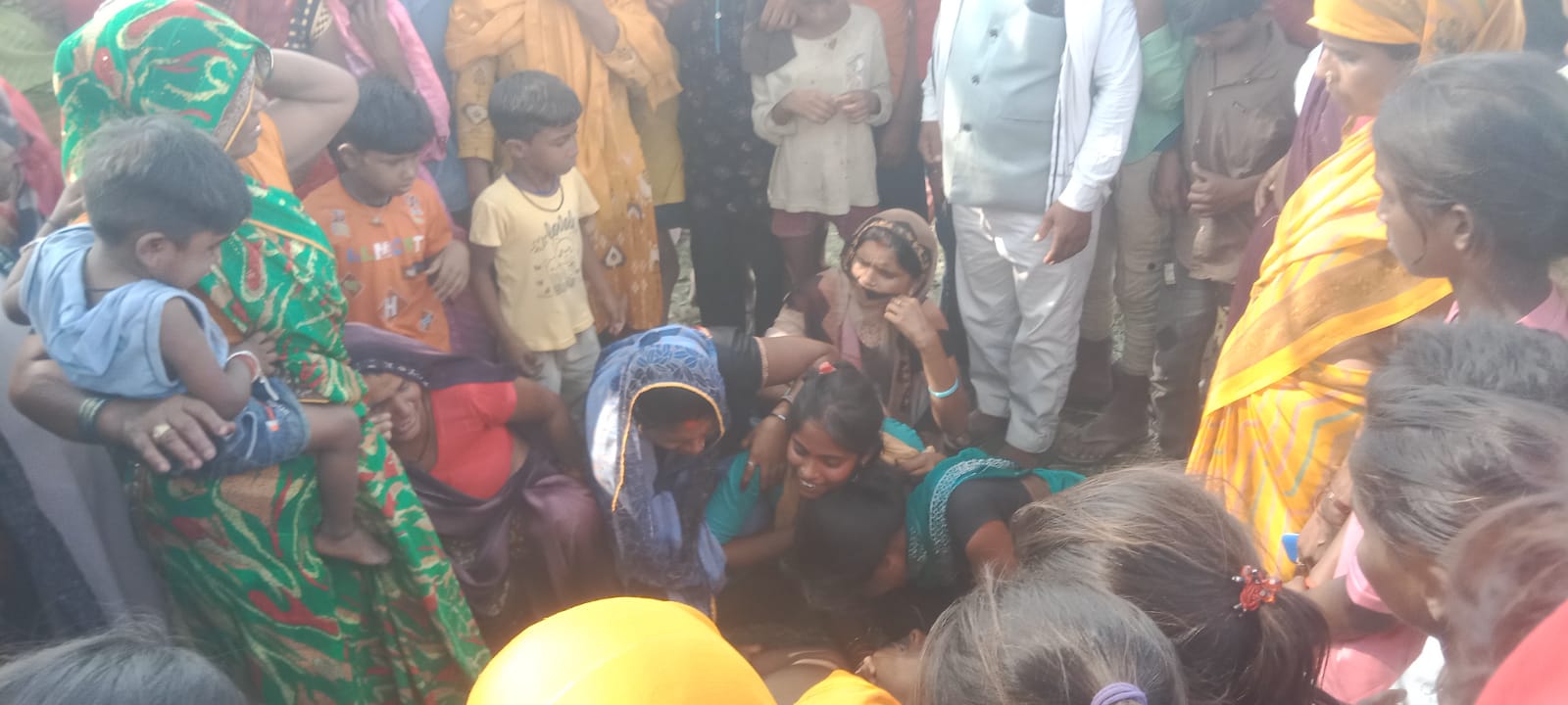 राप्ती नदी में नहाने के दौरान डूबे दो बच्चे